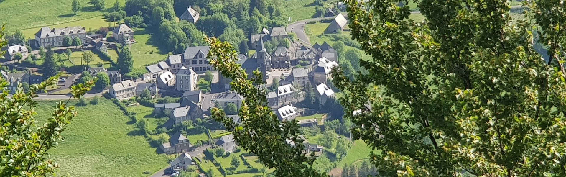 Mairie Le Falgoux Montagne Nature Forêt Neige Cantal Auvergne